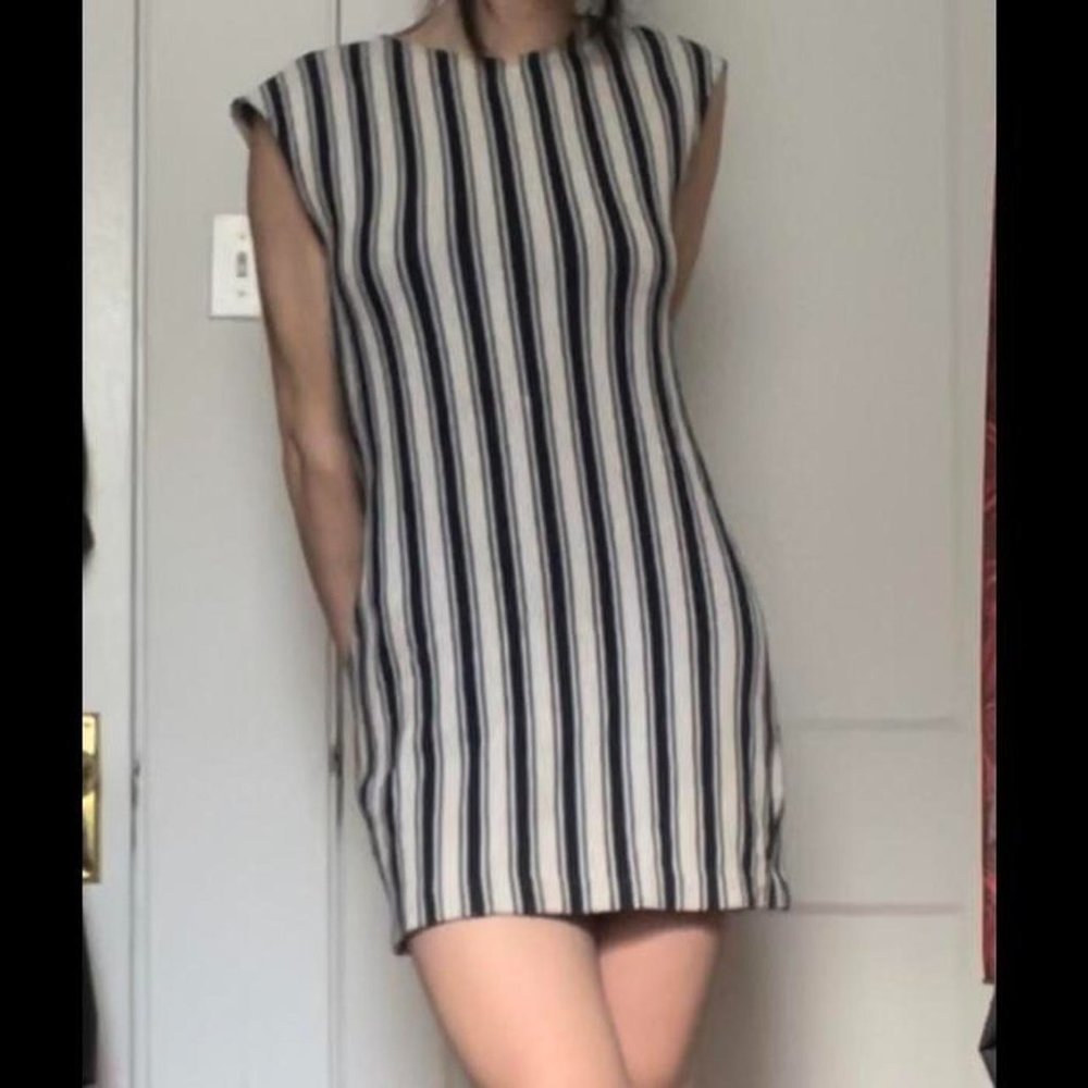 Theory Back On Cyclade Textured Cotton Blend Sheath Dress